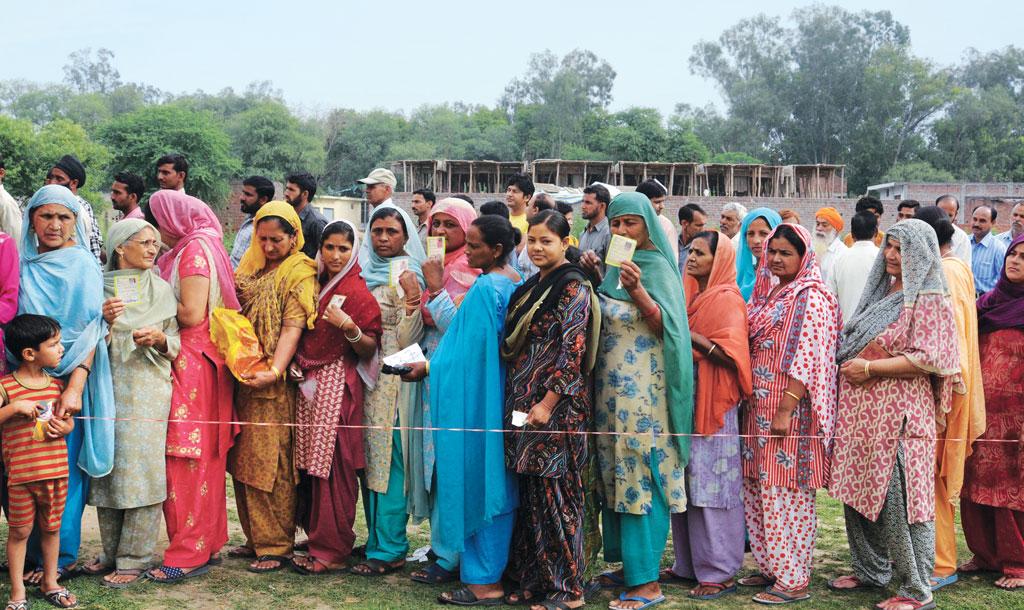 Lok Sabha Election 2024: महिला मतदाताओं की संख्या में इजाफा, जानें आकड़ा