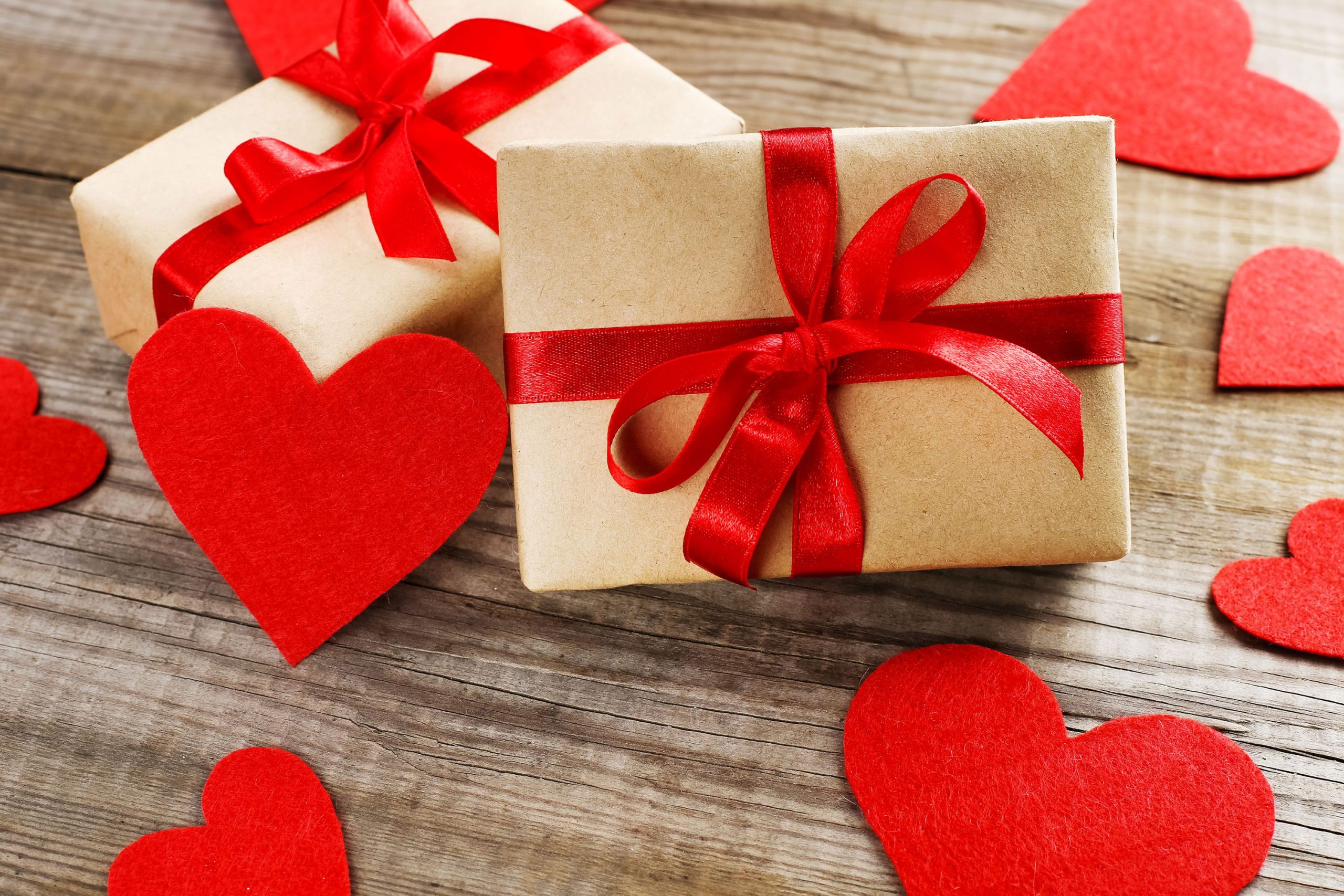 Expressing Love with Thoughtful Gifts: Tips for Valentine's Day